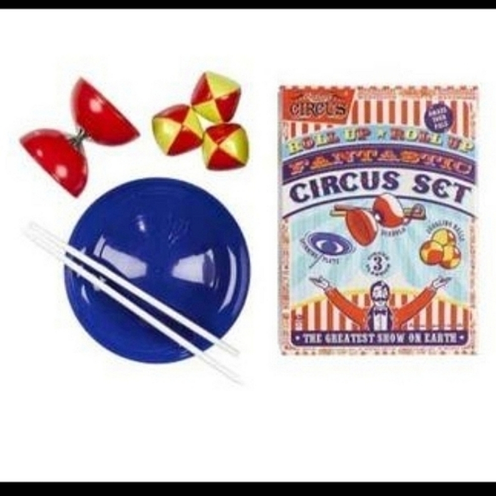 Ridley's Retro Circus Set NIB